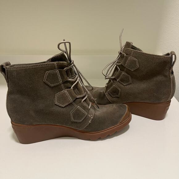 Sorel Toronto Wedge Suede Olive Green Booties Size 9 - Picture 5 of 8